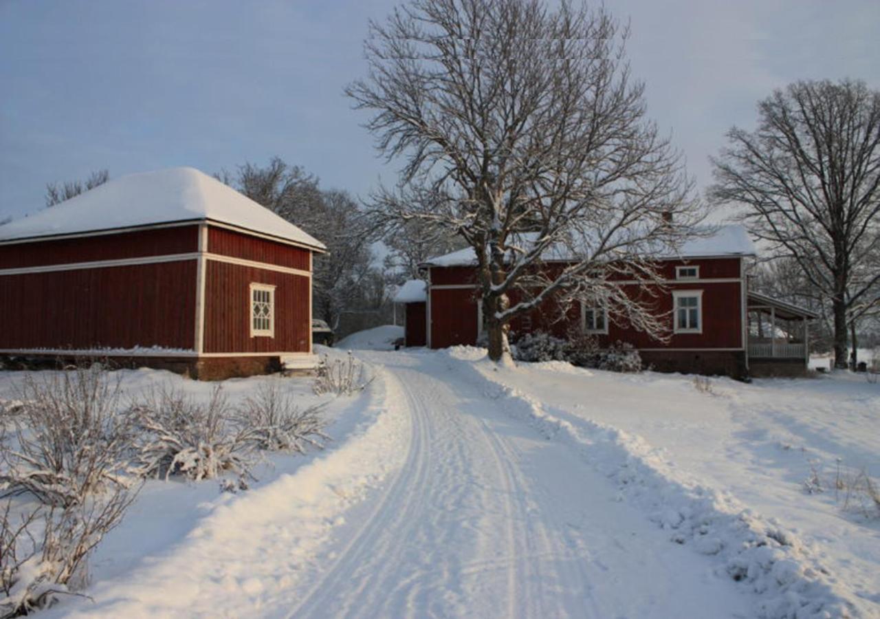 Leipyoelin Tila Bed and Breakfast Pernio Buitenkant foto